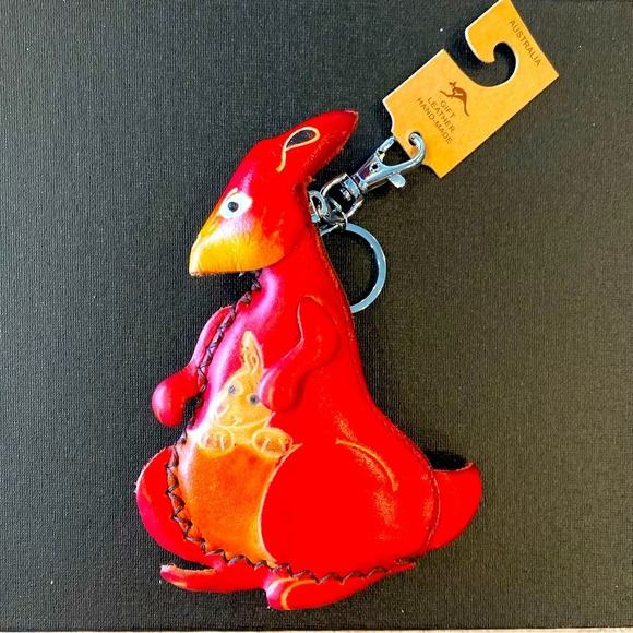 Australia Handmade Leather Kangaroo Coin PurseKeychain w/zipper pouch Or… - Picture 1 of 6